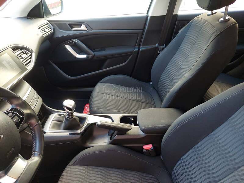 Peugeot 308 1.6BlueHDI Executive
