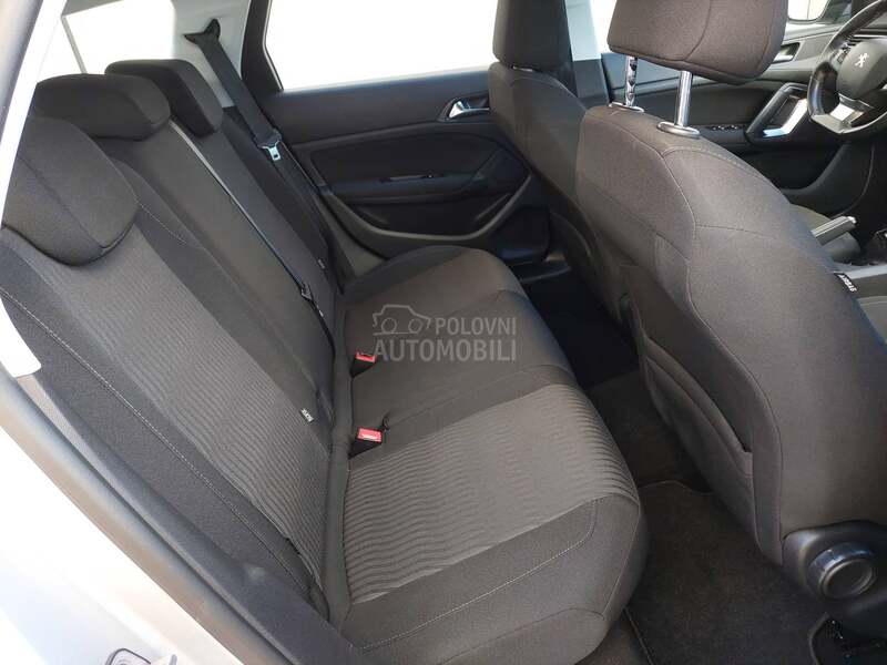 Peugeot 308 1.6BlueHDI Executive