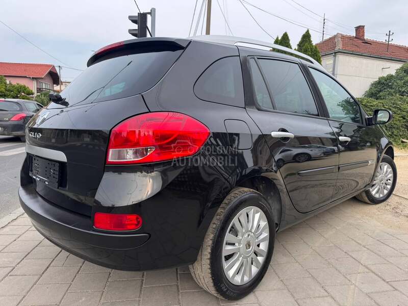 Renault Clio 1.6 BEN ŠVAJ NOV