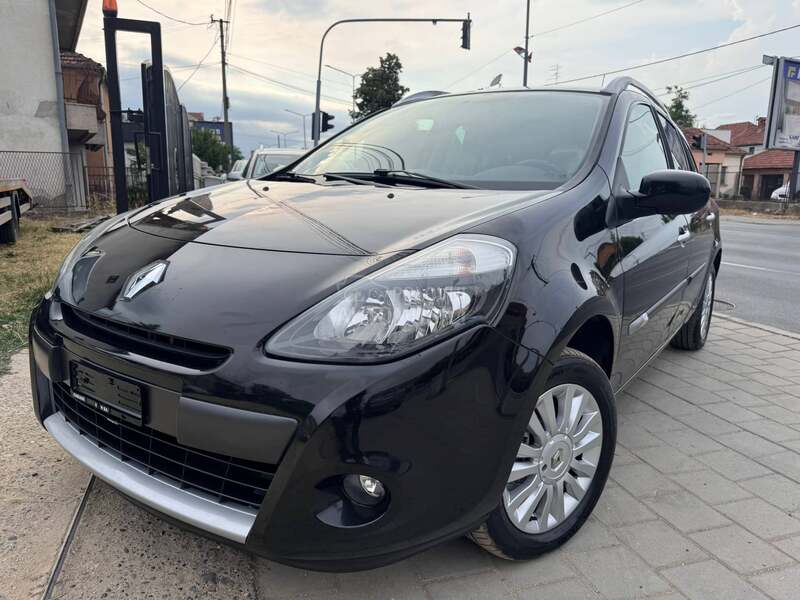 Renault Clio 1.6 BEN ŠVAJ NOV