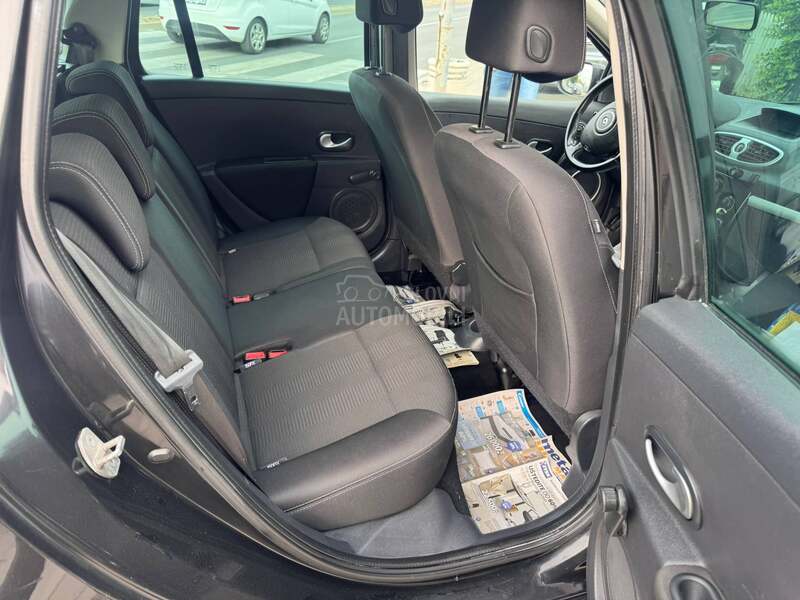 Renault Clio 1.6 BEN ŠVAJ NOV