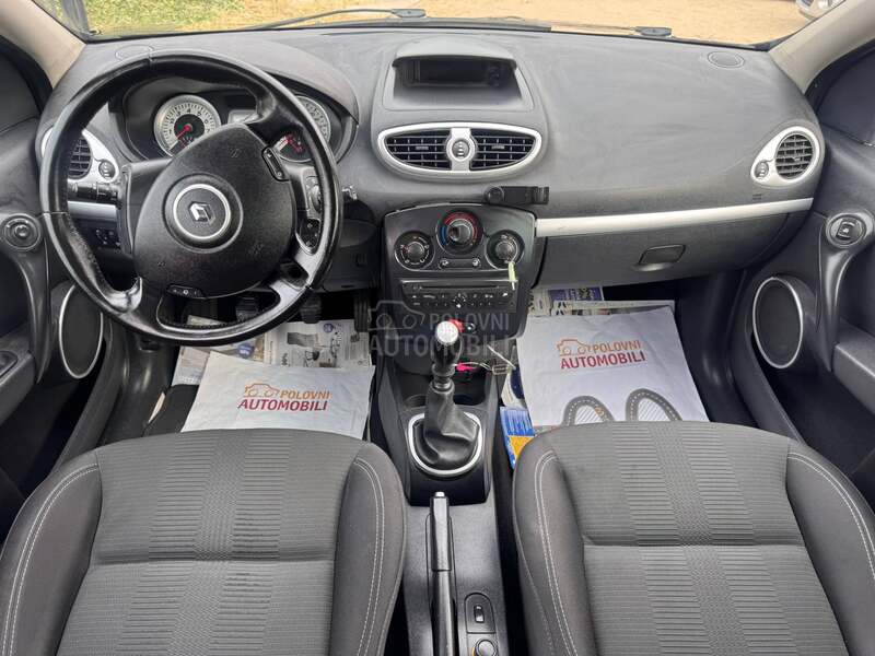 Renault Clio 1.6 BEN ŠVAJ NOV