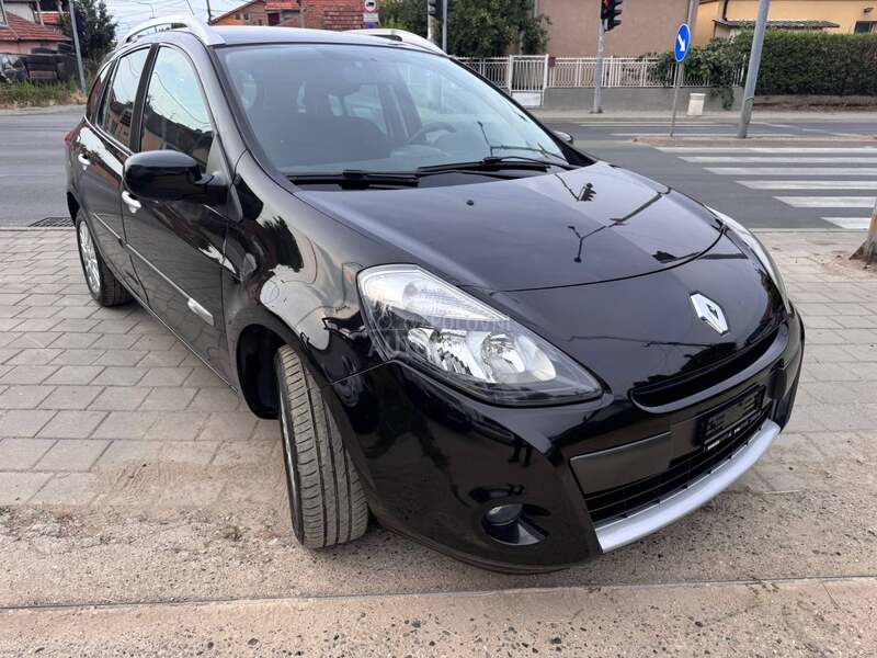Renault Clio 1.6 BEN ŠVAJ NOV