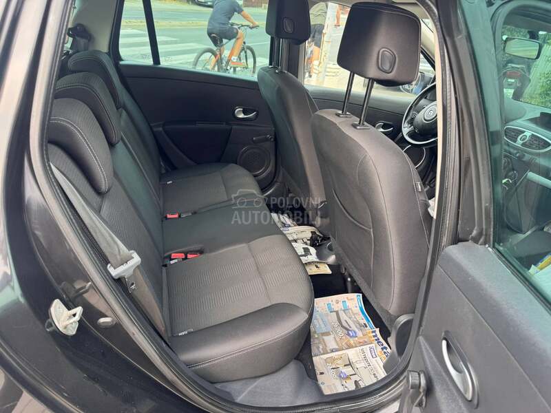 Renault Clio 1.6 BEN ŠVAJ NOV