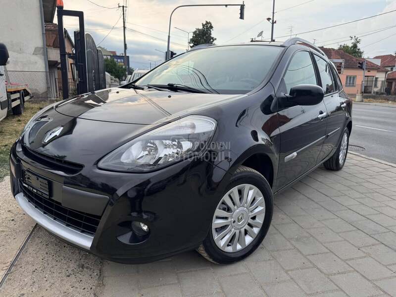 Renault Clio 1.6 BEN ŠVAJ NOV