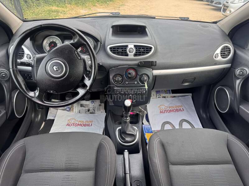 Renault Clio 1.6 BEN ŠVAJ NOV