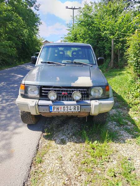 Mitsubishi Pajero 
