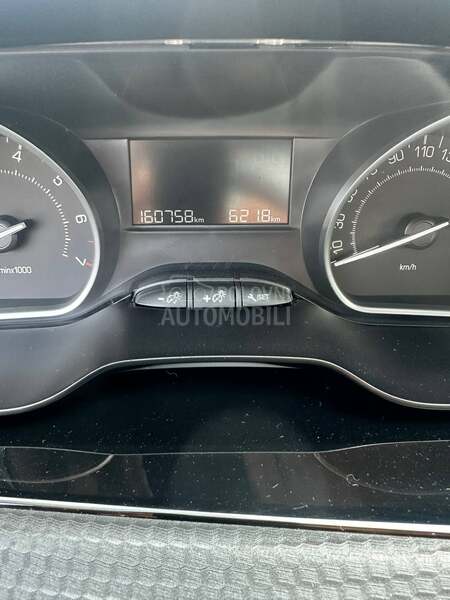 Peugeot 208 1.2 T.u.r.b.o