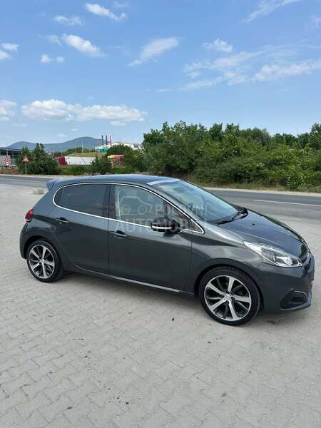Peugeot 208 1.2 T.u.r.b.o