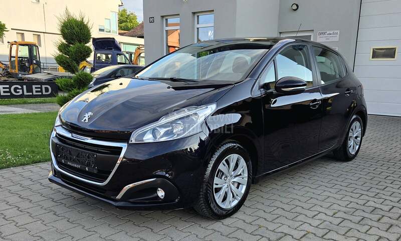 Peugeot 208 1.2 Navi/131.000km