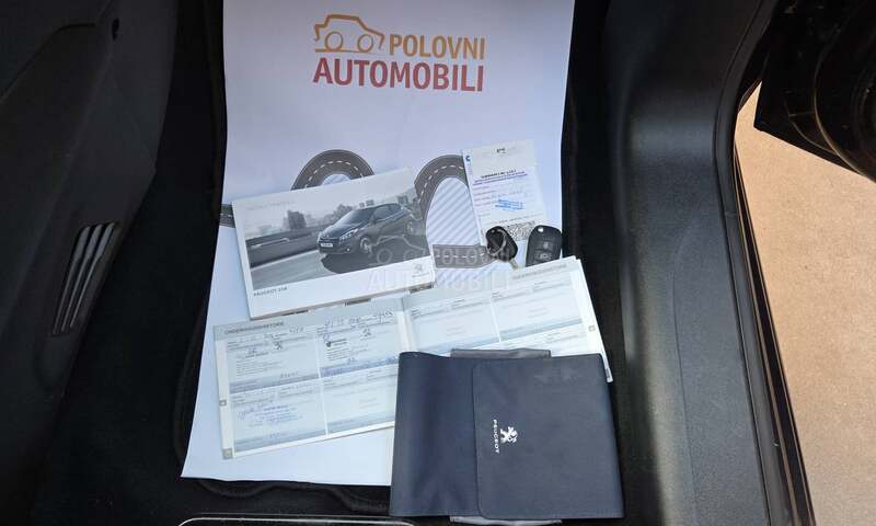Peugeot 208 1.2 Navi/131.000km