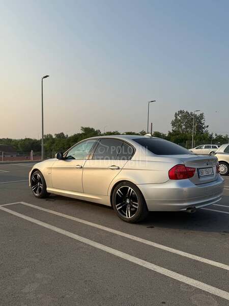 BMW 318 LCI