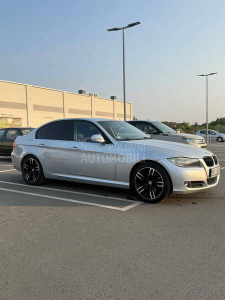 BMW 318 LCI