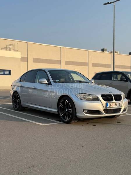 BMW 318 LCI