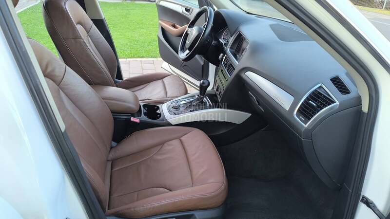 Audi Q5 2.0 TDI AUT/XEN/NAVl