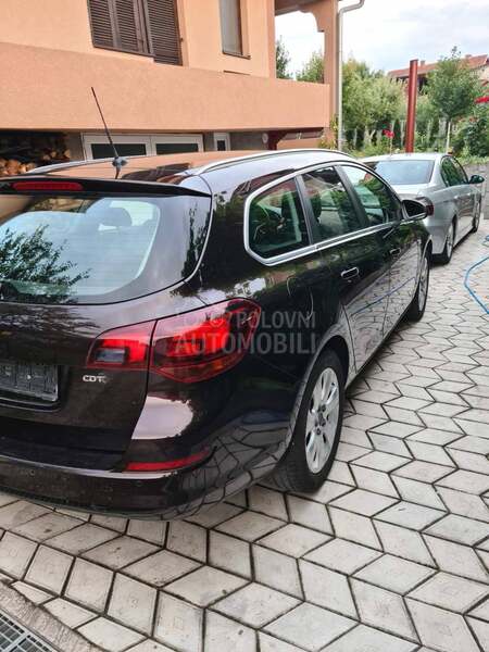 Opel Astra J INNOVATION
