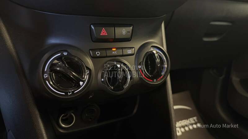 Peugeot 208 ///1.6 HDI//N O V
