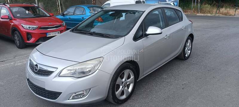 Opel Astra J 1.7cdti