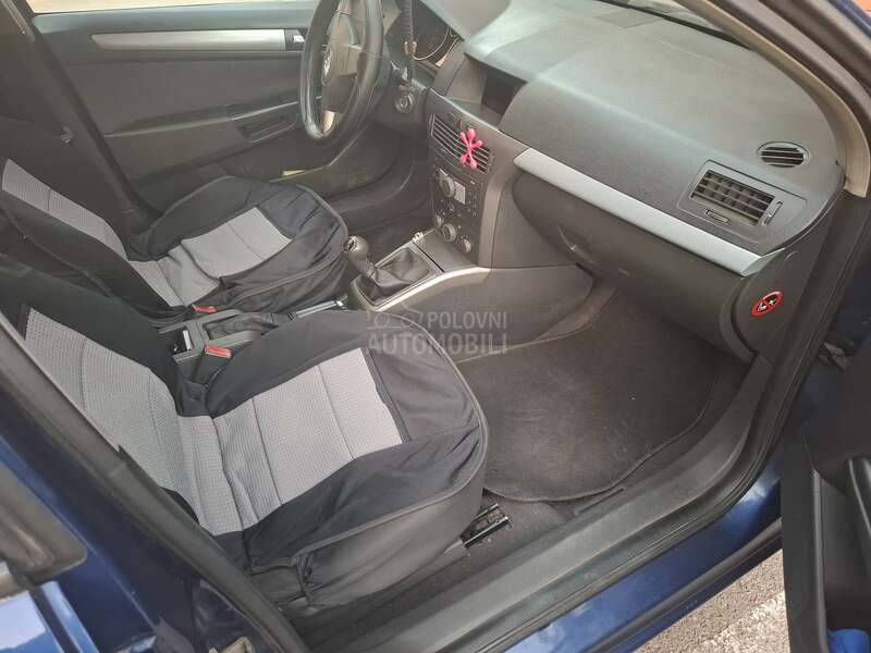 Opel Astra H 1.6