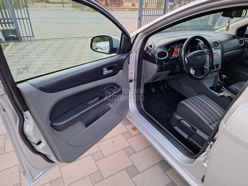 Ford Focus 1.6 IZ SVAJCARSKE
