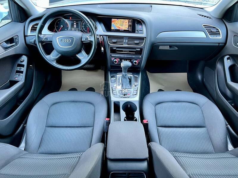 Audi A4 2.0TDi/Aut/S-Line