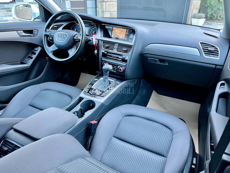 Audi A4 2.0TDi/Aut/S-Line