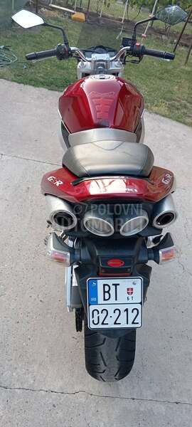 Suzuki GSR 600