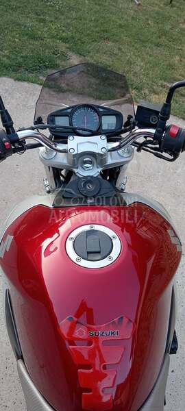 Suzuki GSR 600