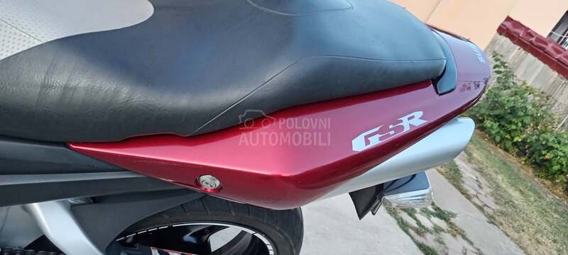 Suzuki GSR 600