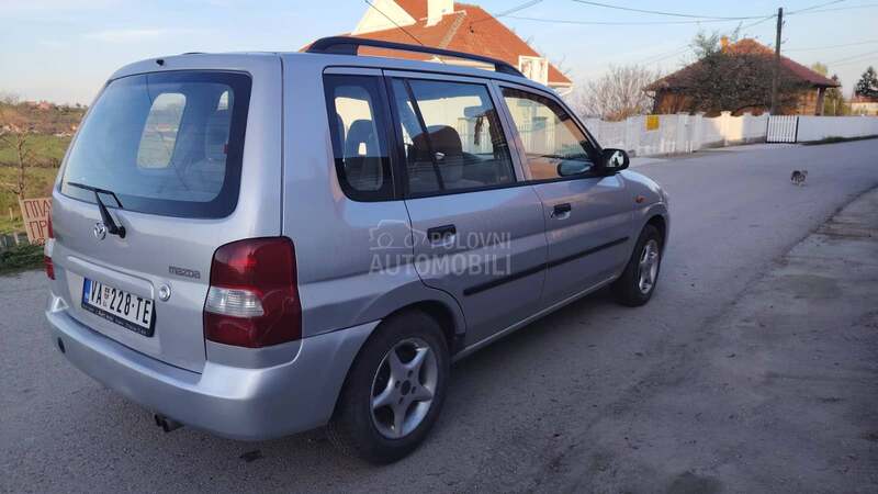 Mazda Demio 
