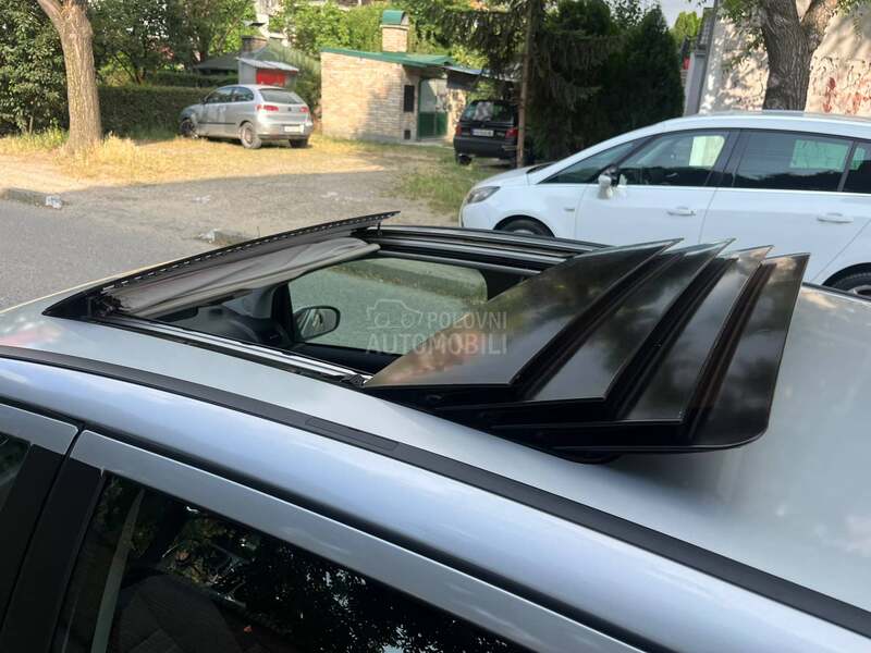 Mercedes Benz A 150 PANO