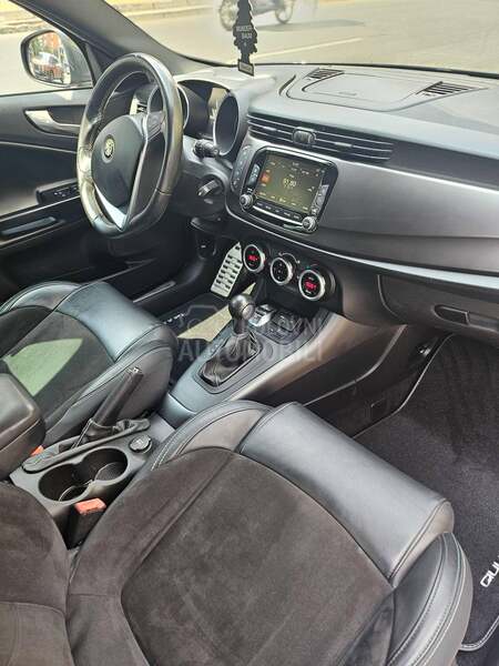 Alfa Romeo Giulietta 1750 TBI TCT QV