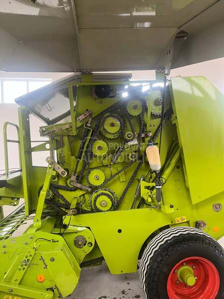 Claas Rollant 240 2 komada