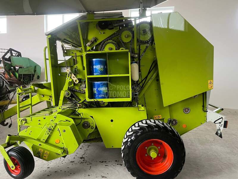 Claas Rollant 240 2 komada