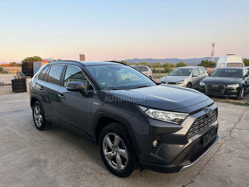 Toyota RAV 4 2.5 b hybrid