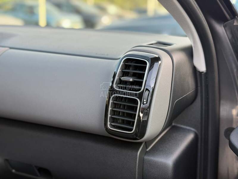 Citroen C5 Aircross Shin/Kamera/Auto