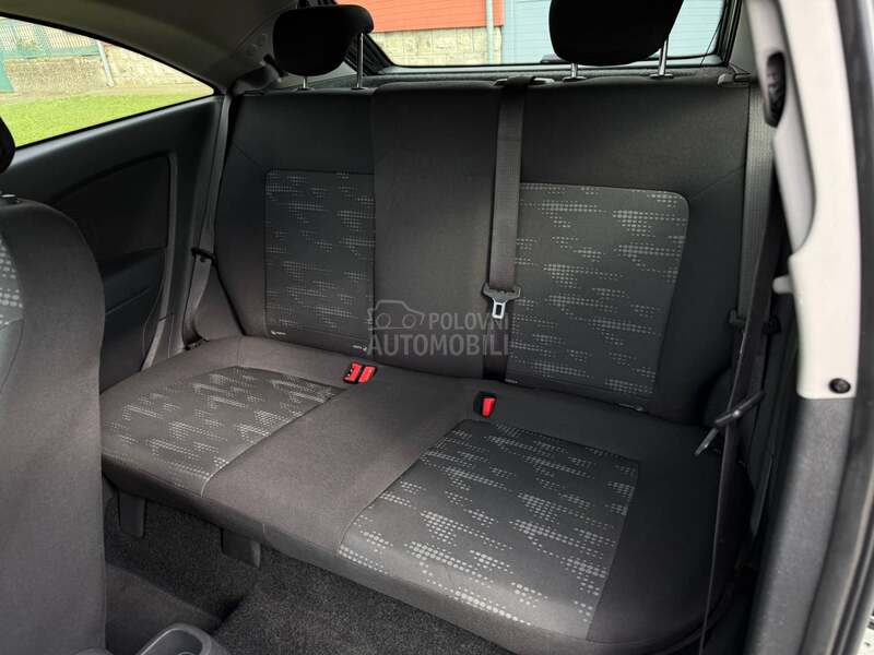 Opel Corsa D 1.2 TNG NA.VI