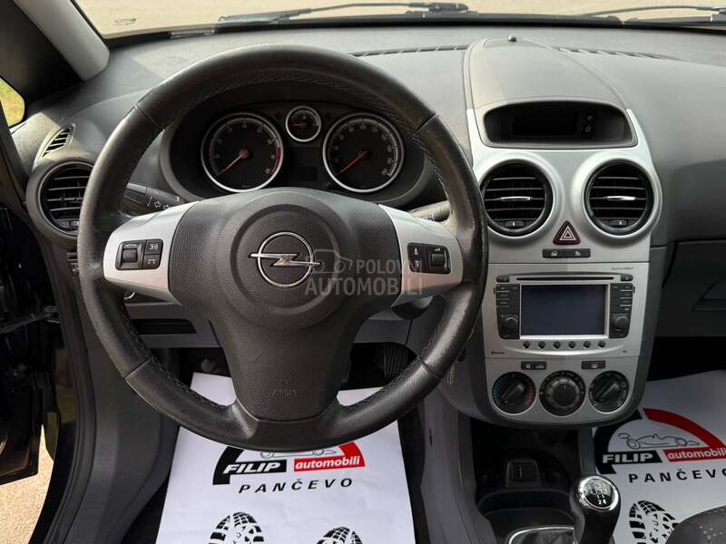 Opel Corsa D 1.2 TNG NA.VI