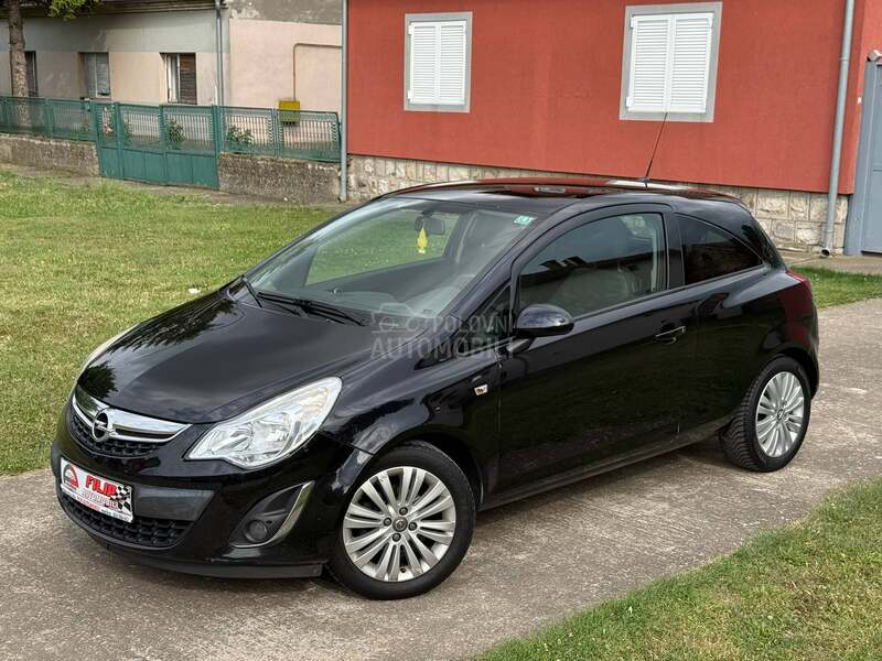 Opel Corsa D 1.2 TNG NA.VI
