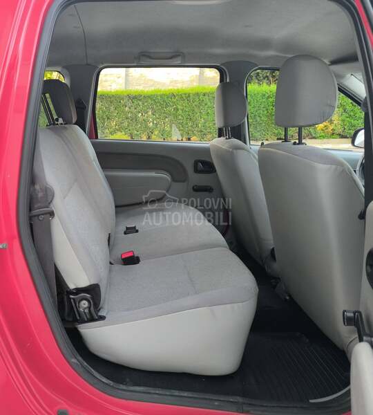 Dacia Logan 1.6 b