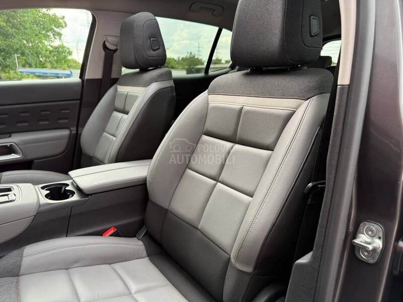 Citroen C5 Aircross Shine/Kamera/Pano