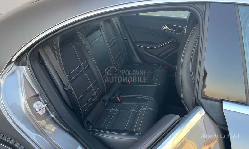 Mercedes Benz CLA 180 