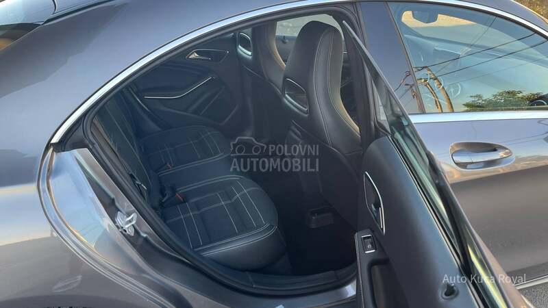 Mercedes Benz CLA 180 