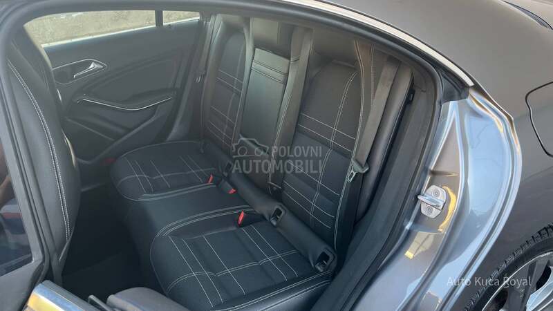 Mercedes Benz CLA 180 