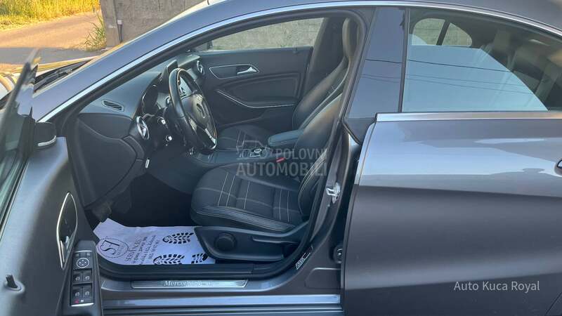 Mercedes Benz CLA 180 