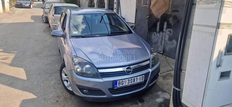 Opel Astra H COSMO