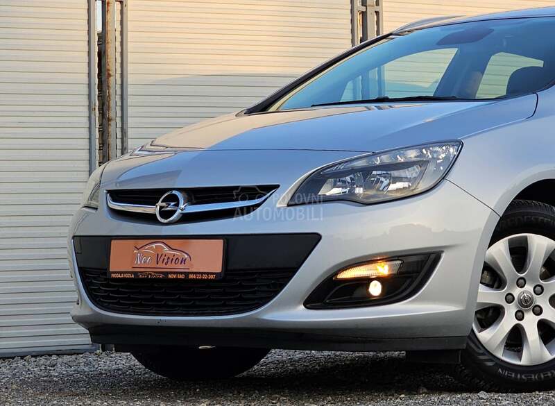 Opel Astra J 1.6 CDTi Cosmo