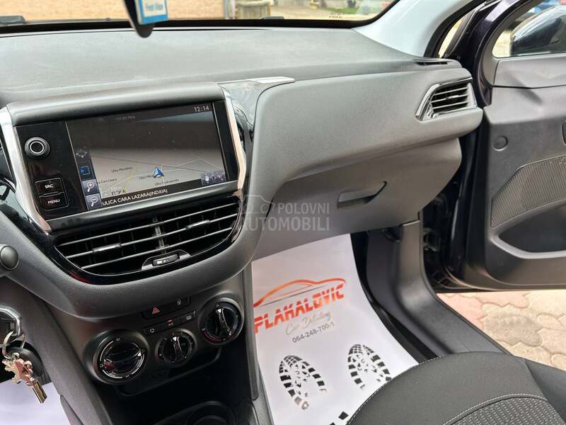 Peugeot 208 1.2 N.O.V