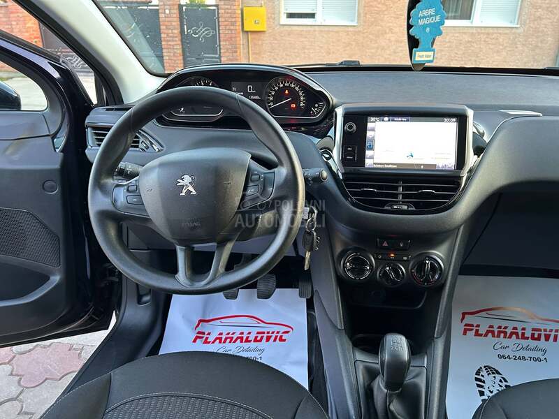 Peugeot 208 1.2 N.O.V
