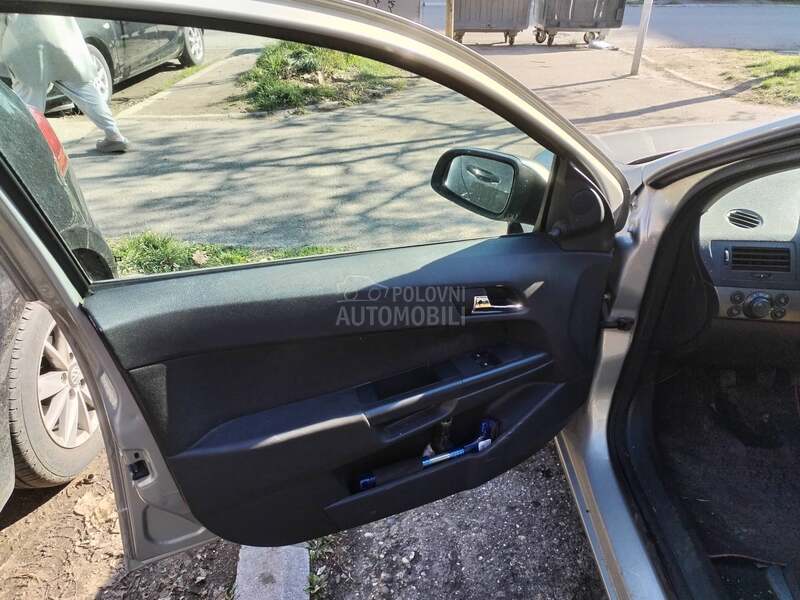 Opel Astra H 1.7 CDTI